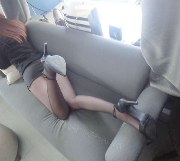 六尺之下